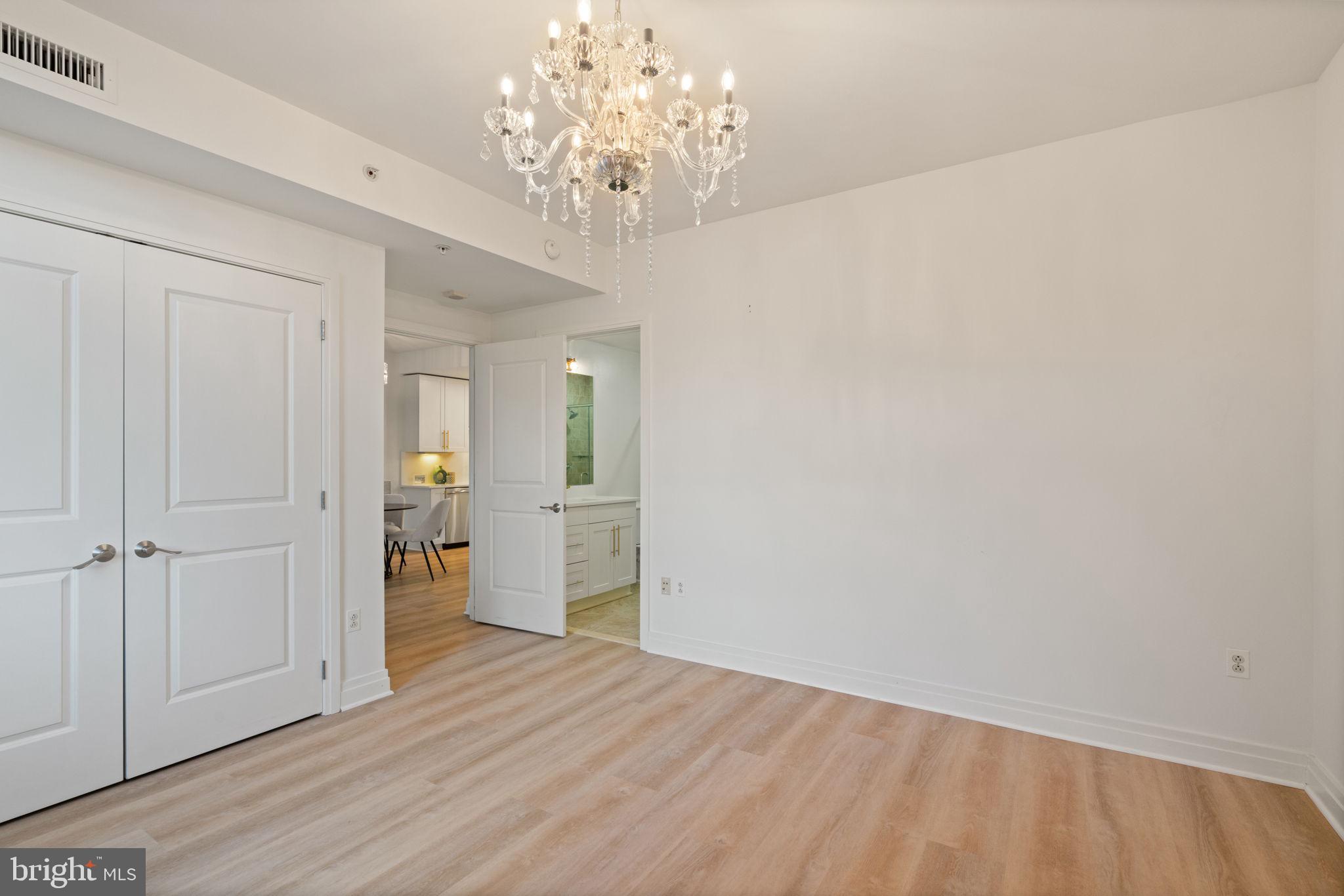 ONE PARK CREST CONDOMINIUM - Residential