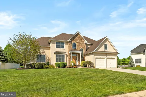 15 Heather Court, Columbus, NJ MLS: NJBL2086028