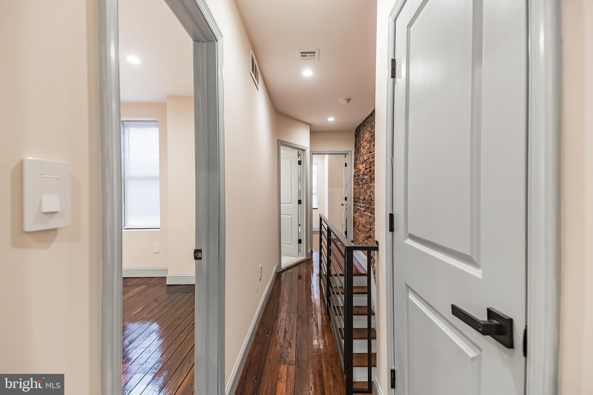 KENSINGTON - Residential