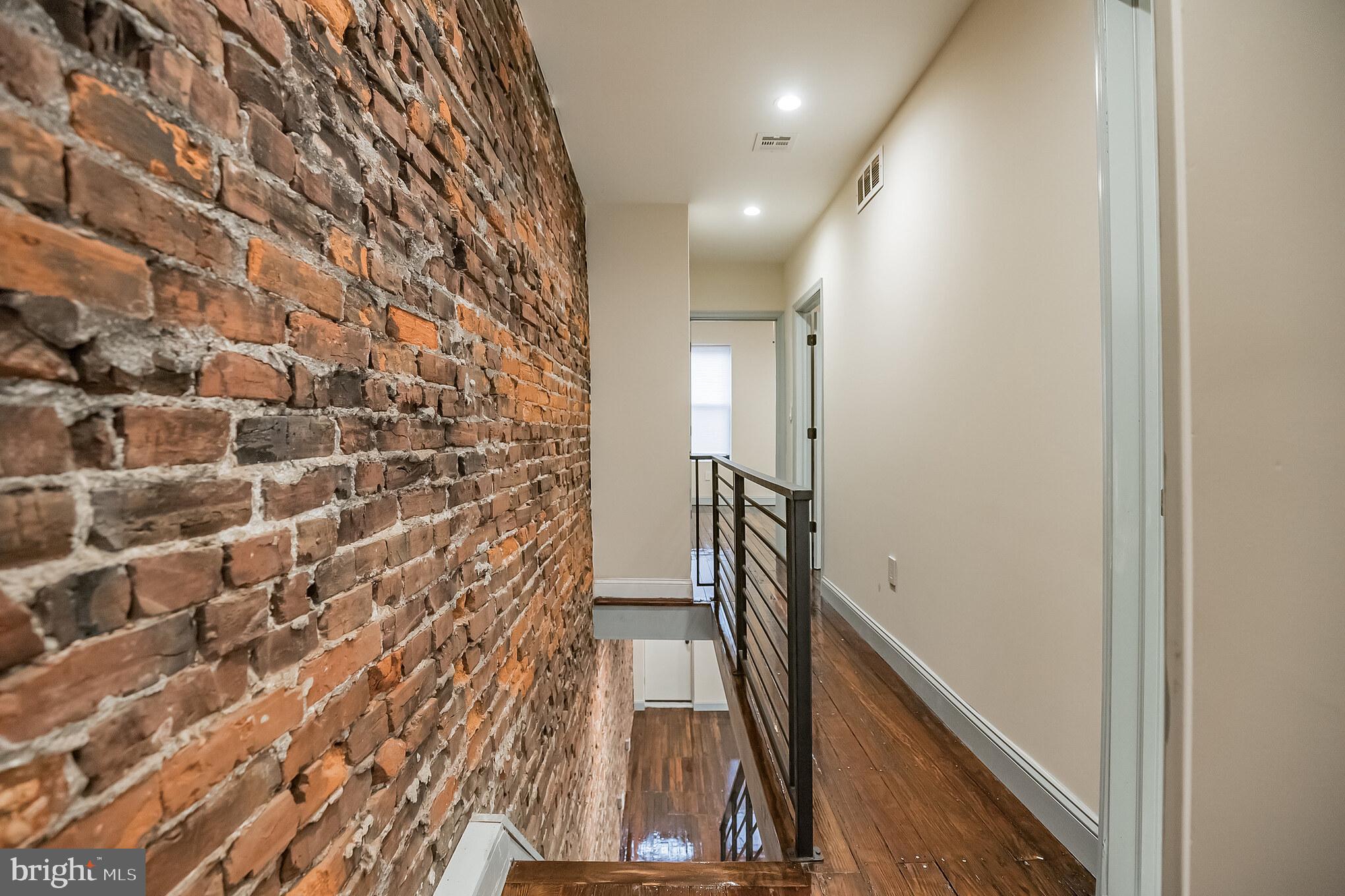 KENSINGTON - Residential