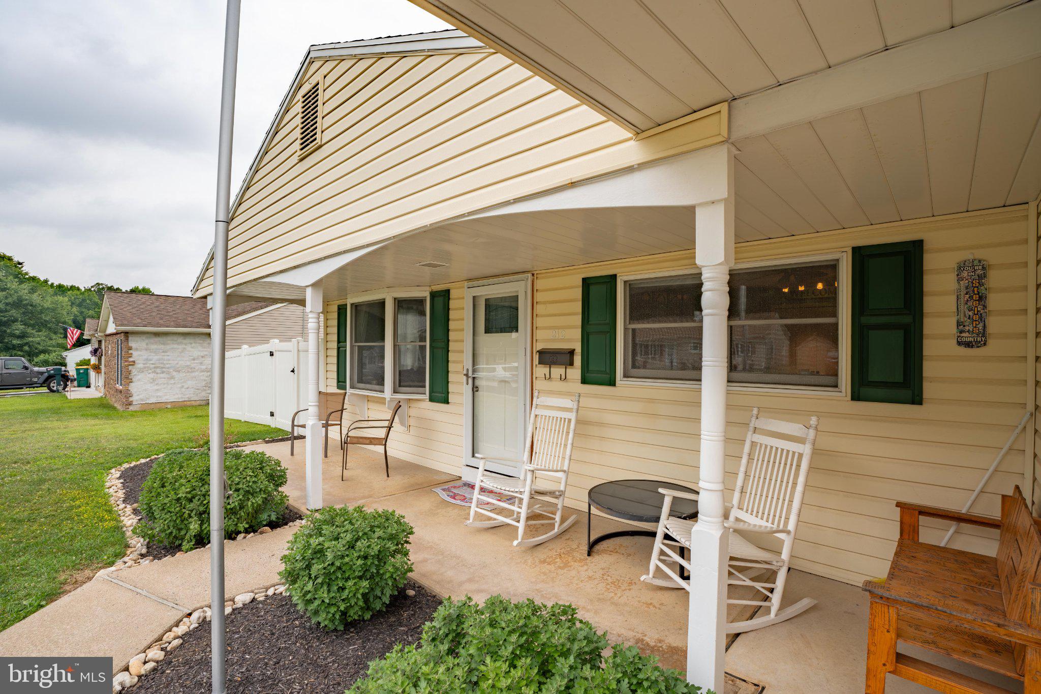 212 STANFORD ROAD