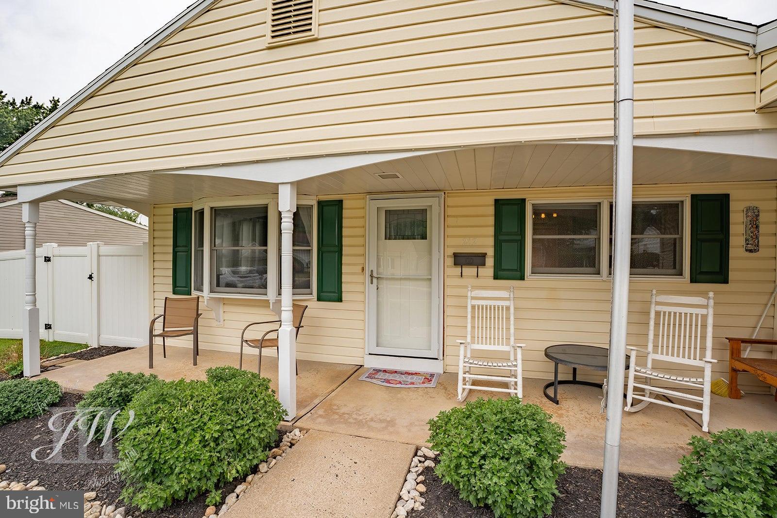 212 STANFORD ROAD