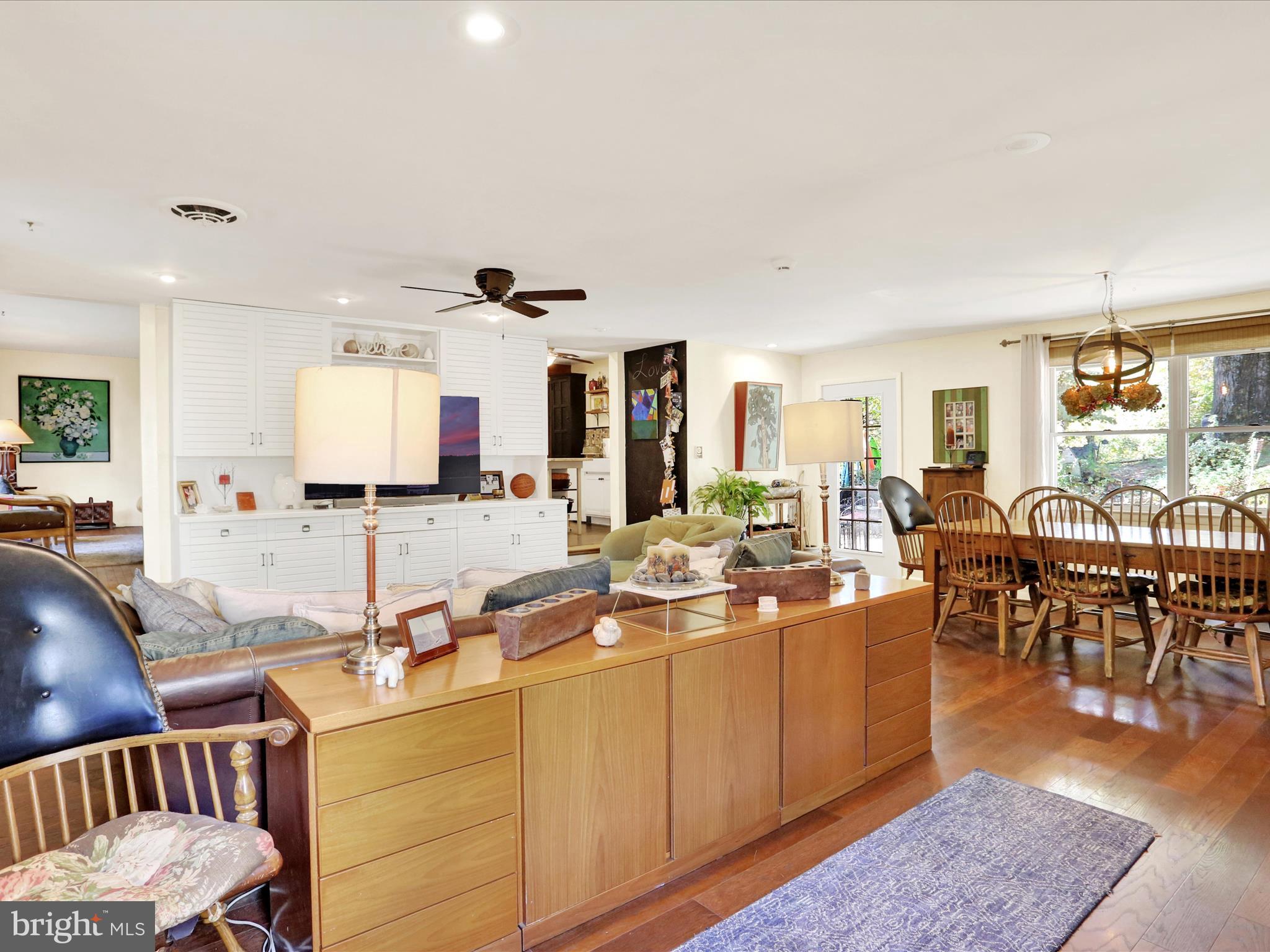 CRESTWOOD - Residential