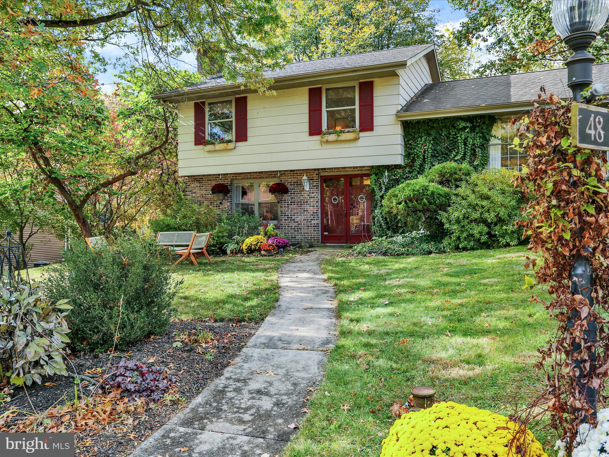 48 HEARTHSTONE DRIVE