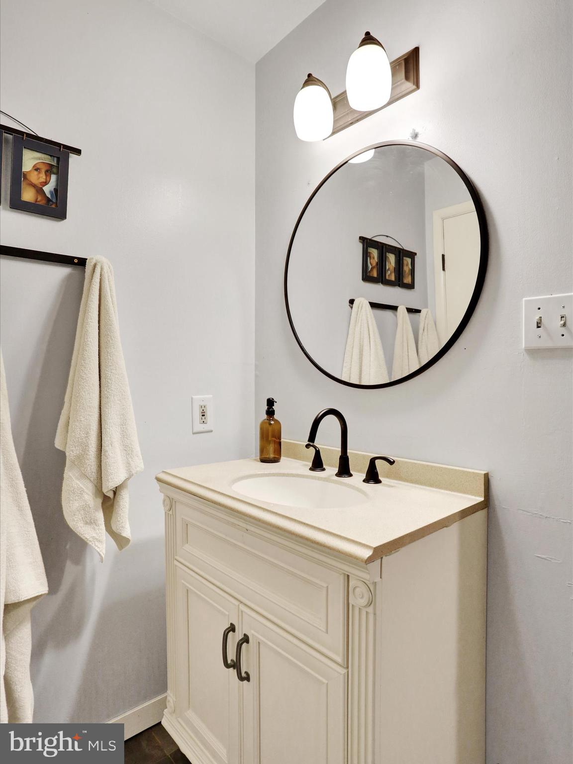 CRESTWOOD - Residential