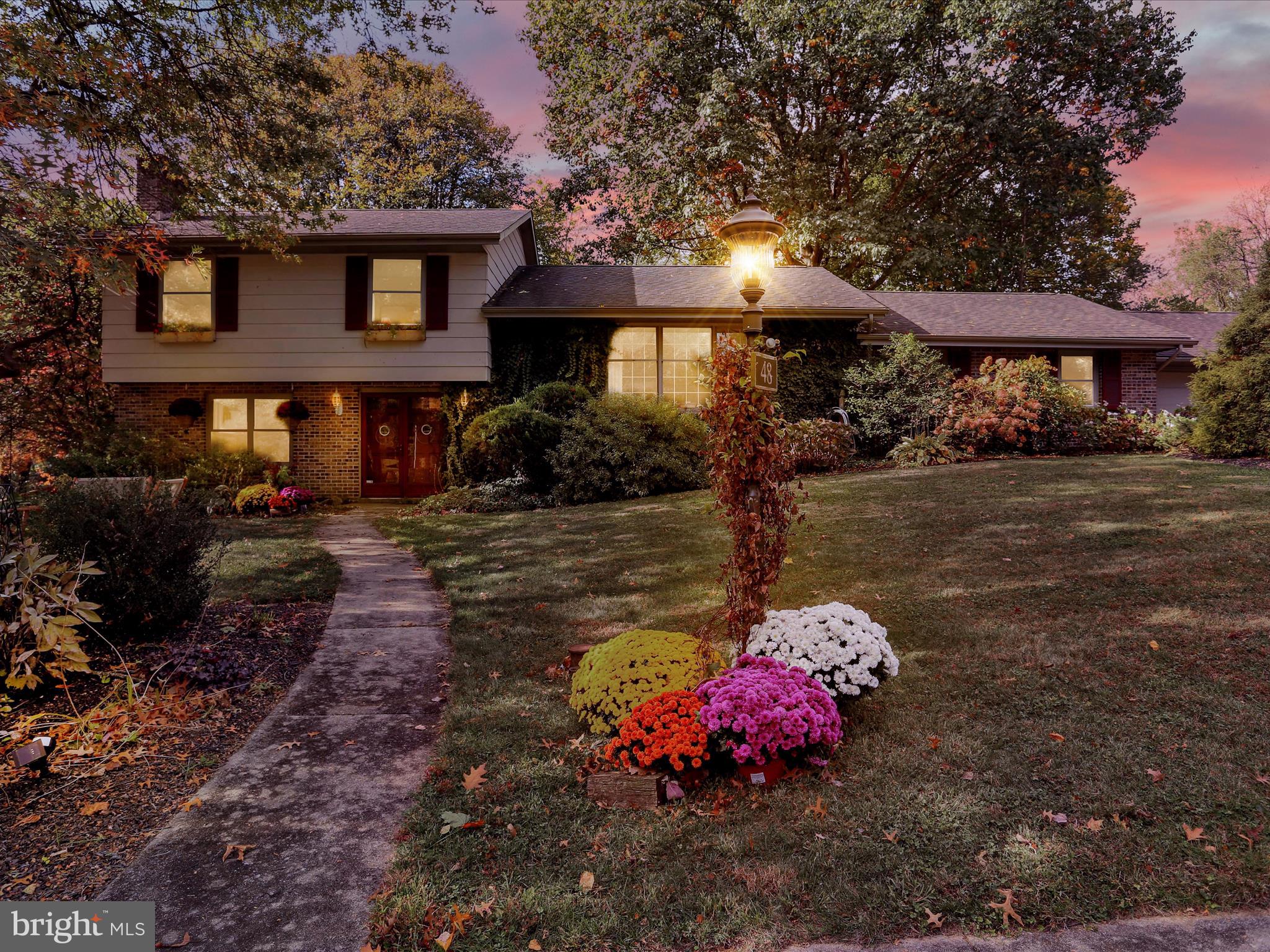 CRESTWOOD - Residential