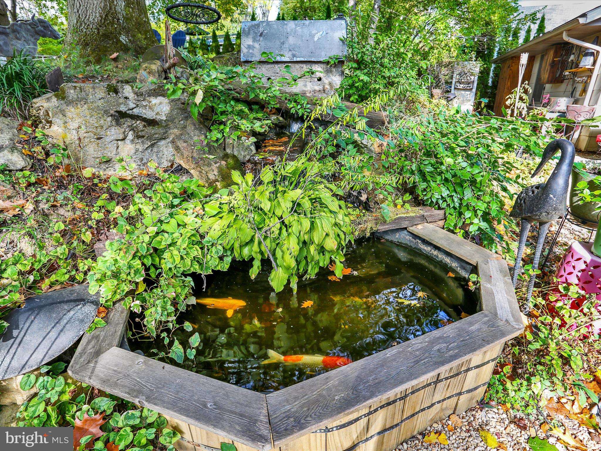 CRESTWOOD - Residential