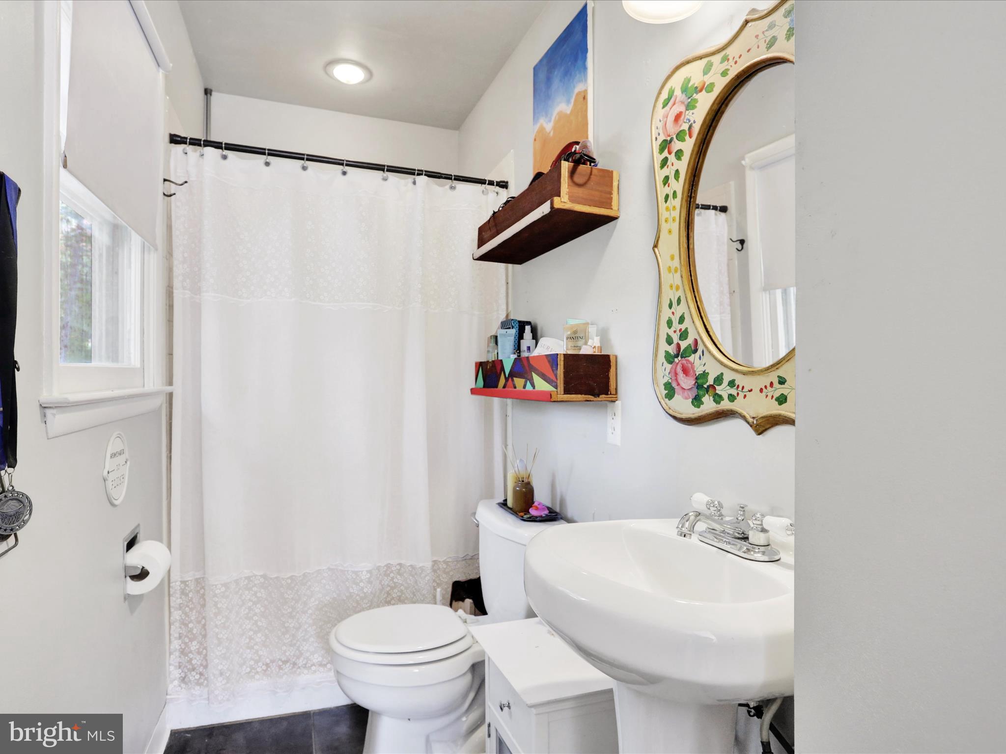 CRESTWOOD - Residential