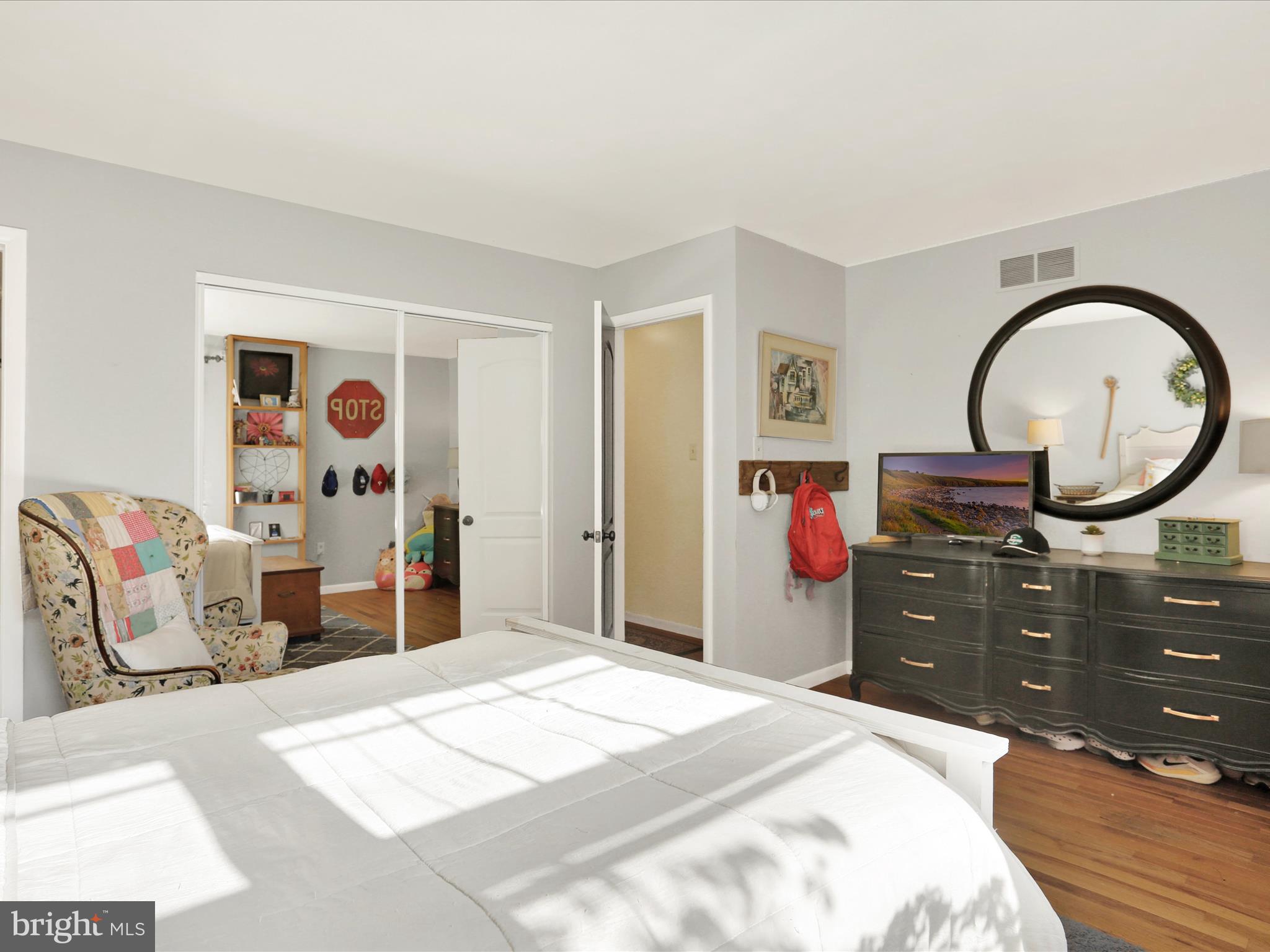 CRESTWOOD - Residential