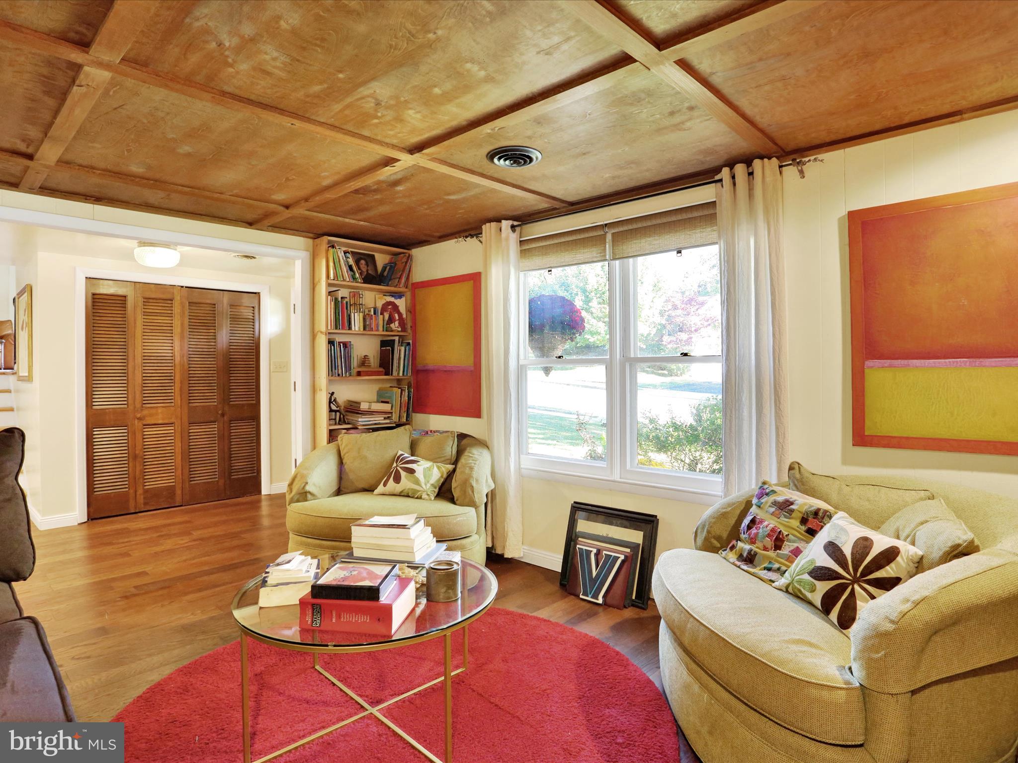 CRESTWOOD - Residential