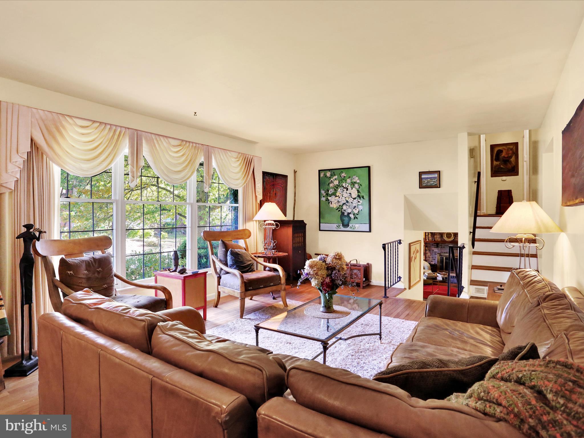 CRESTWOOD - Residential