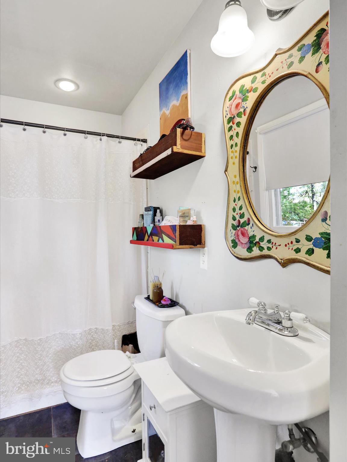 CRESTWOOD - Residential