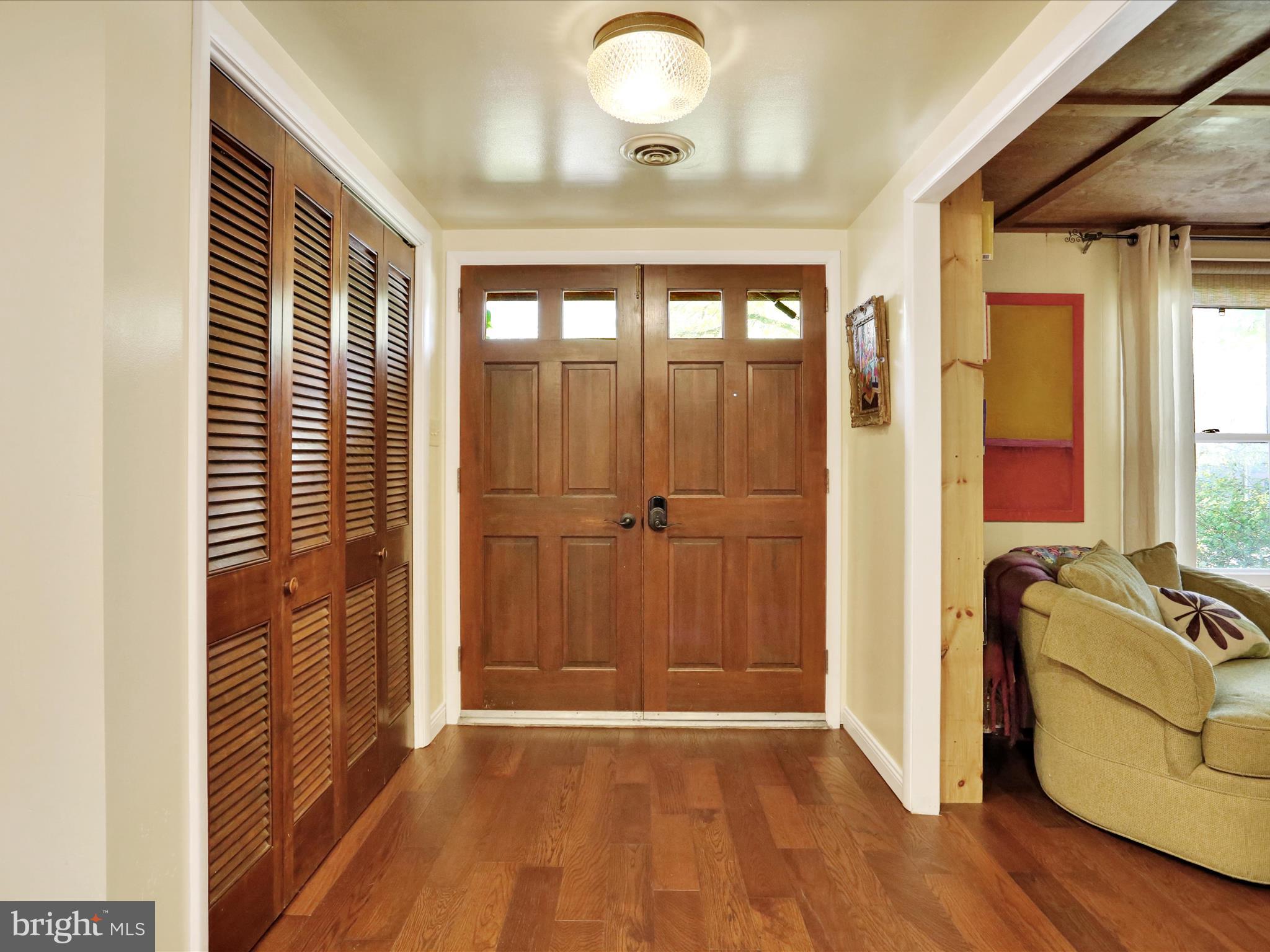 CRESTWOOD - Residential