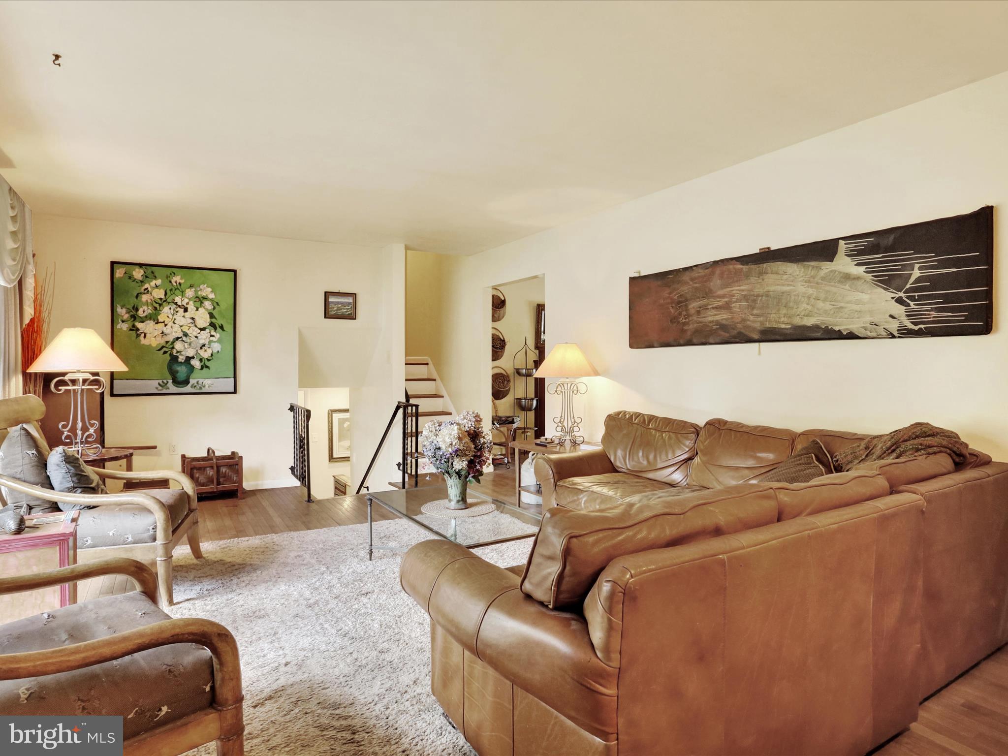 CRESTWOOD - Residential