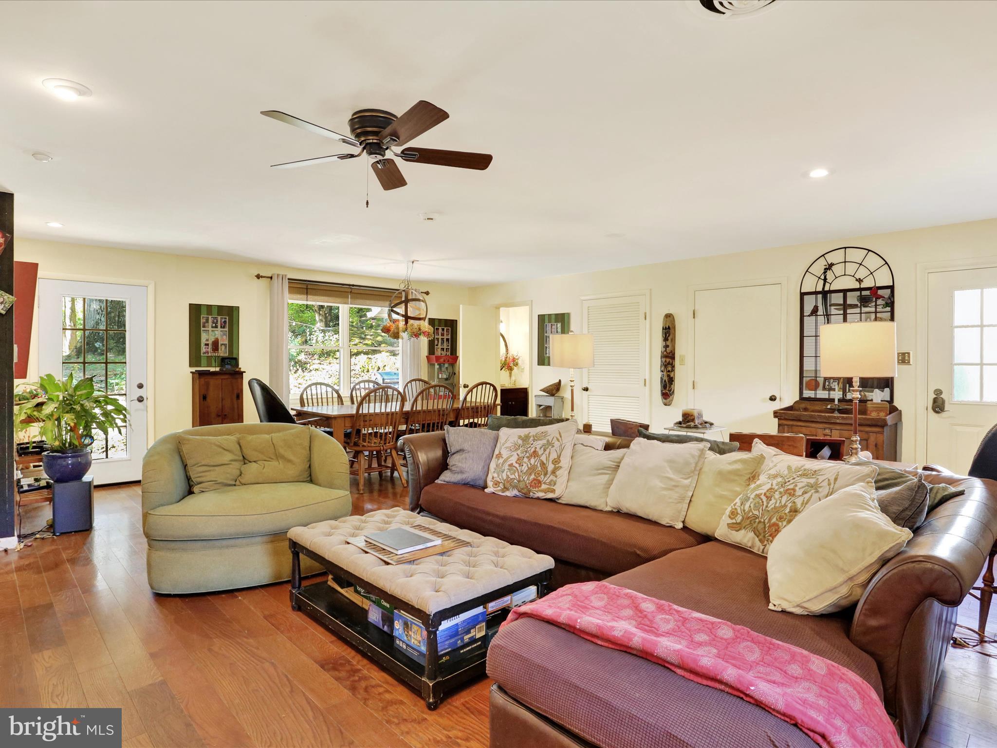 CRESTWOOD - Residential