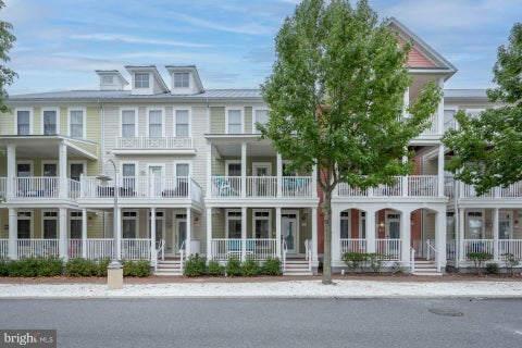 Townhouse For Sale - 22 Beach Side Drive<br/> OCEAN CITY, MD 21842
