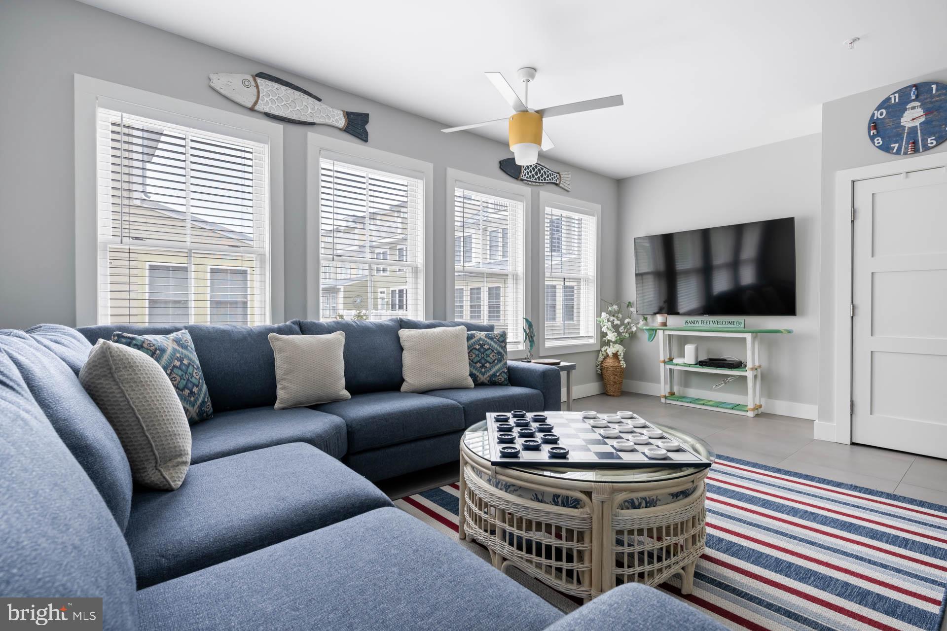 22 BEACH SIDE DRIVE