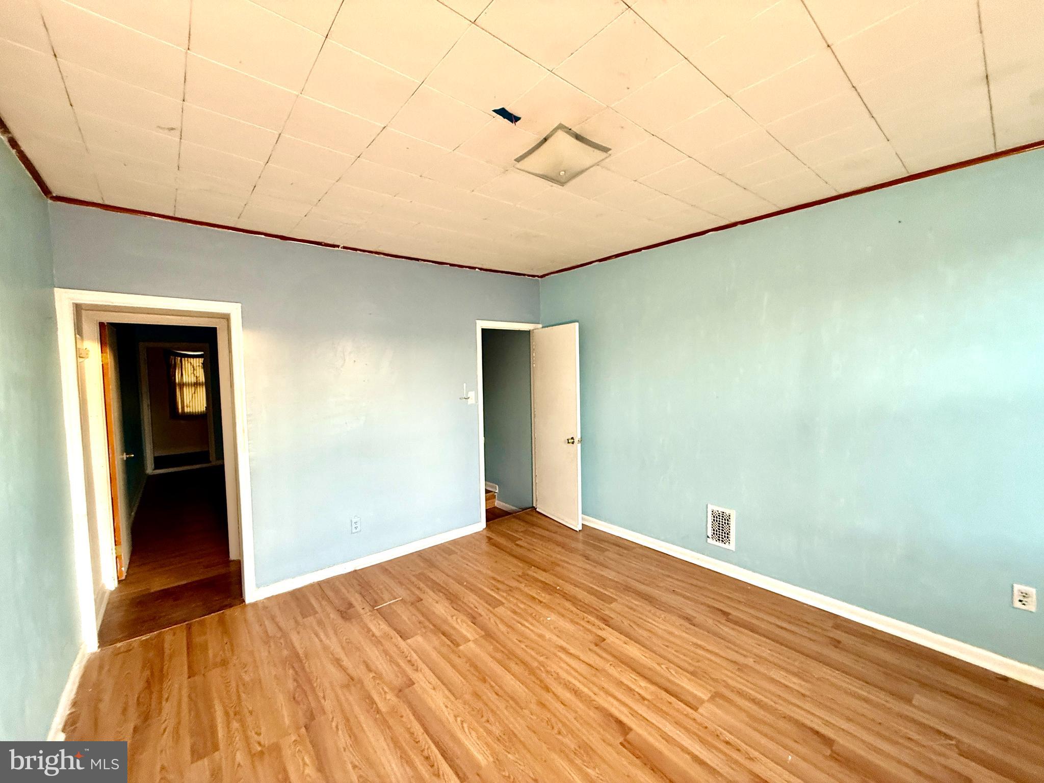 HIGHLANDTOWN - Residential