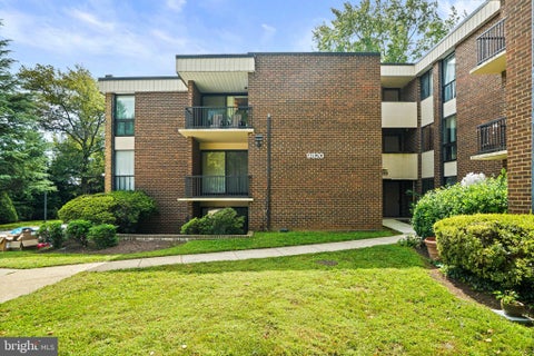 Condo For Sale - 9820 Georgia Avenue #21-103<br/> SILVER SPRING, MD 20902