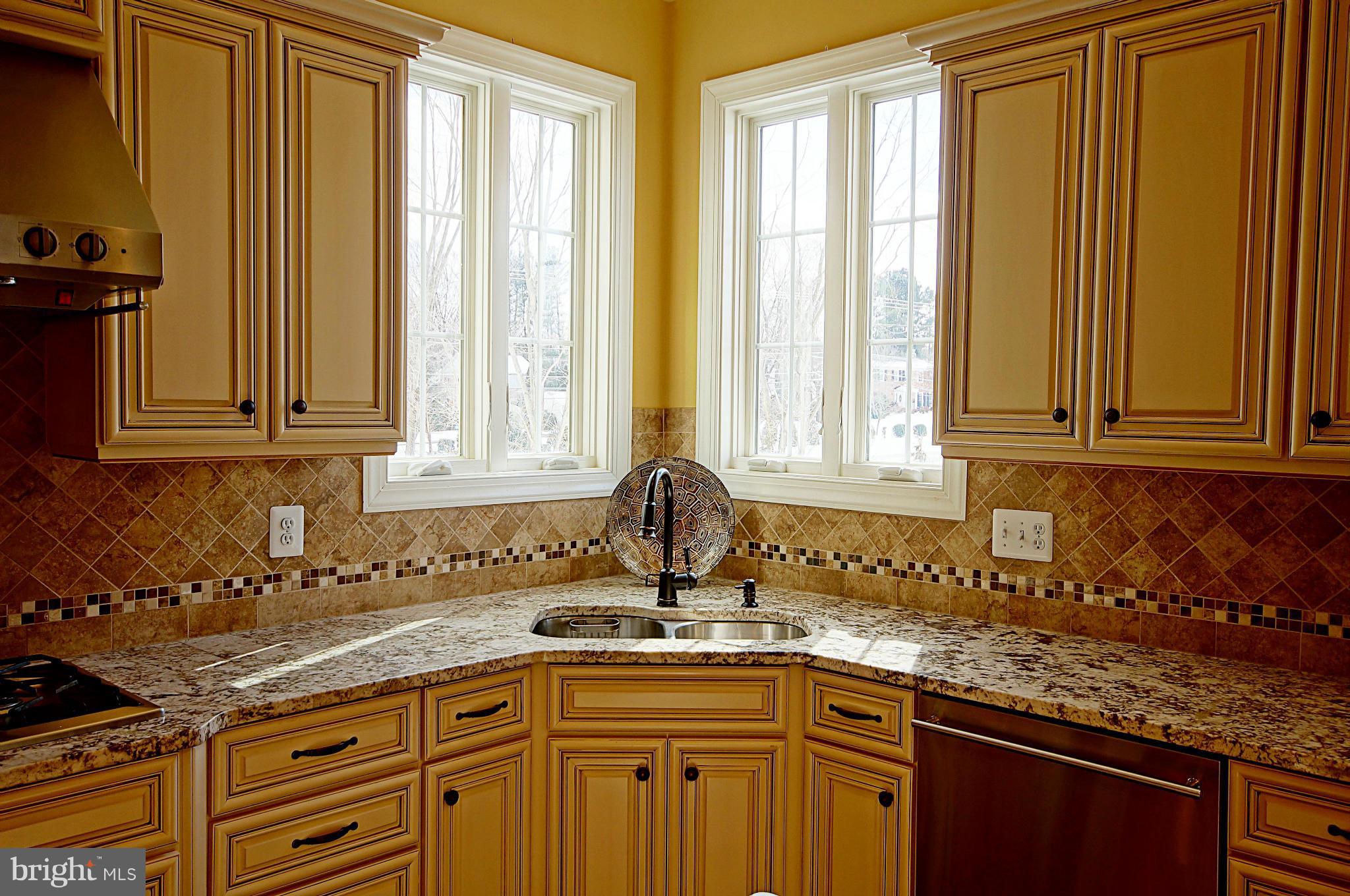 MAYMONT ESTATES - Residential Lease