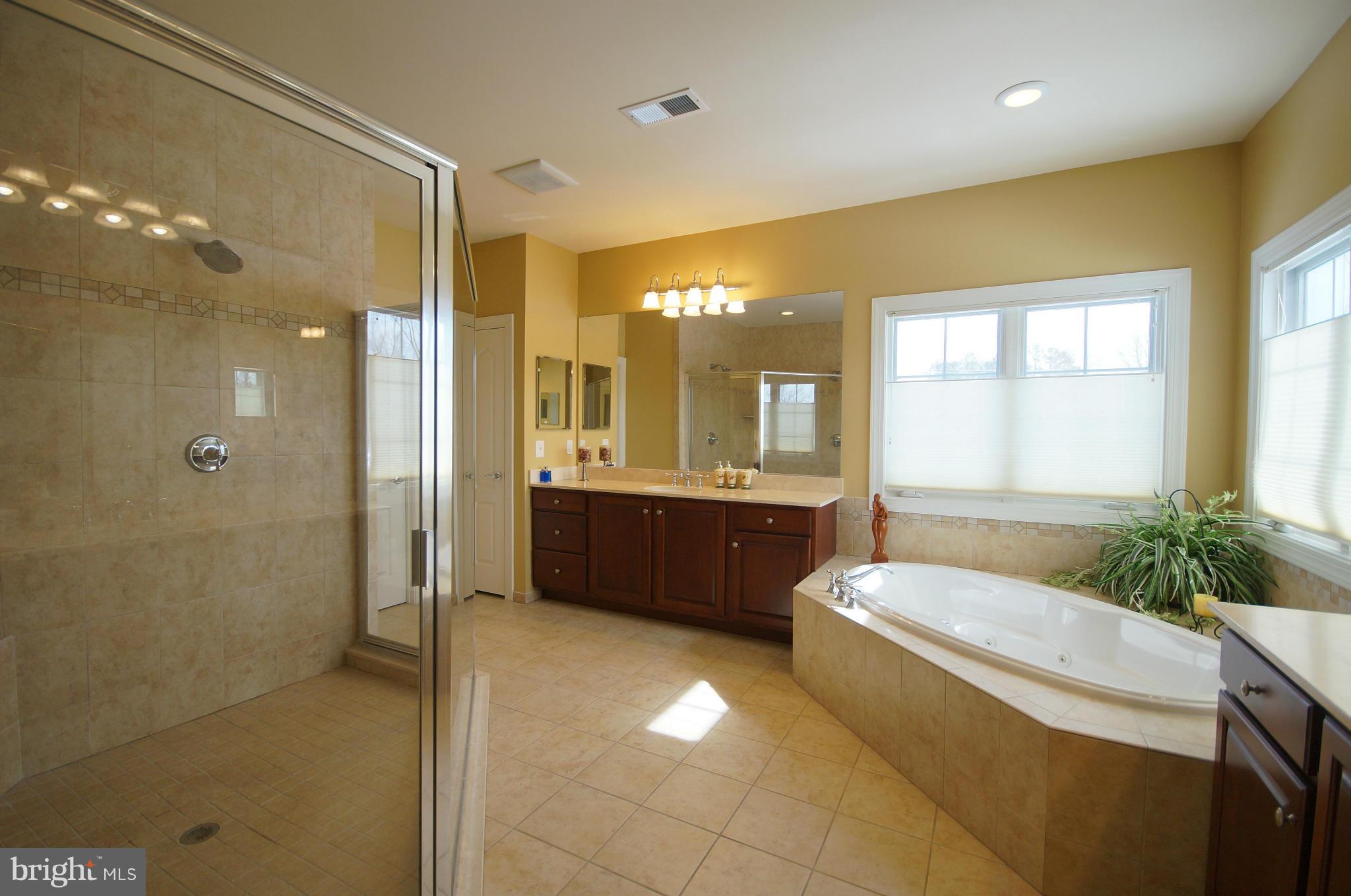 MAYMONT ESTATES - Residential Lease