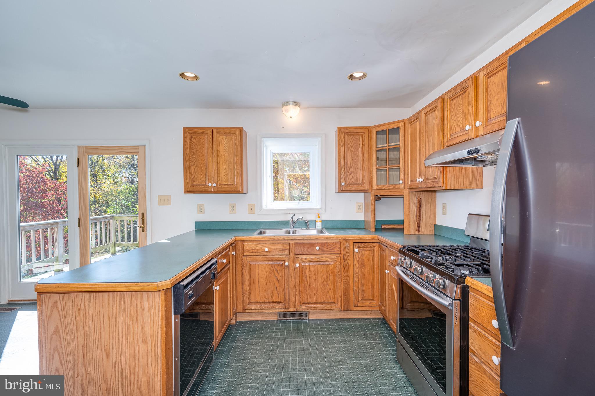 APPLE BLOSSOM MEADOWS - Residential