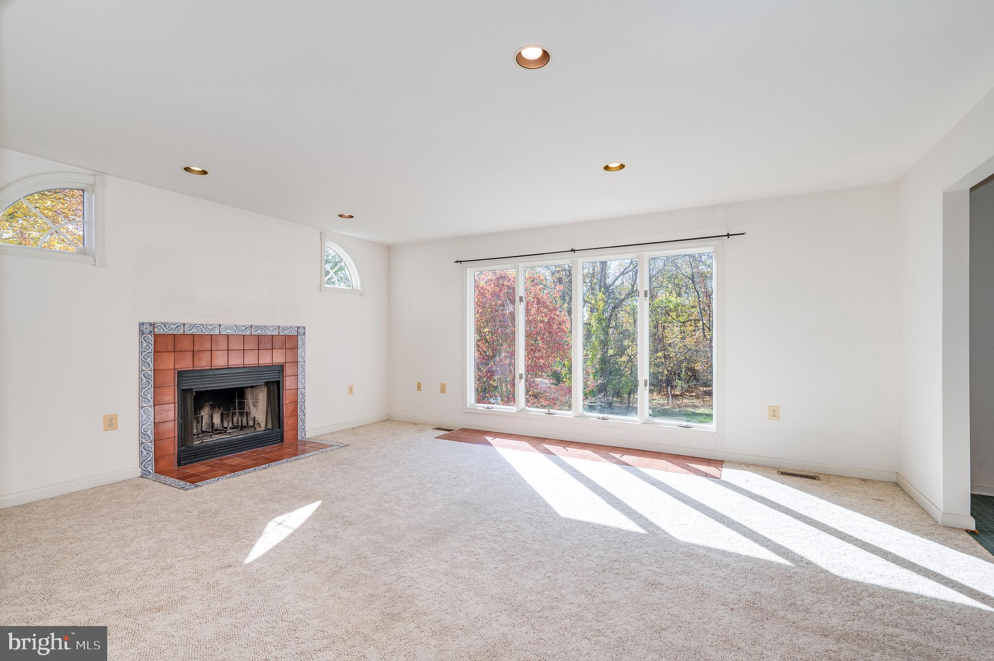 APPLE BLOSSOM MEADOWS - Residential