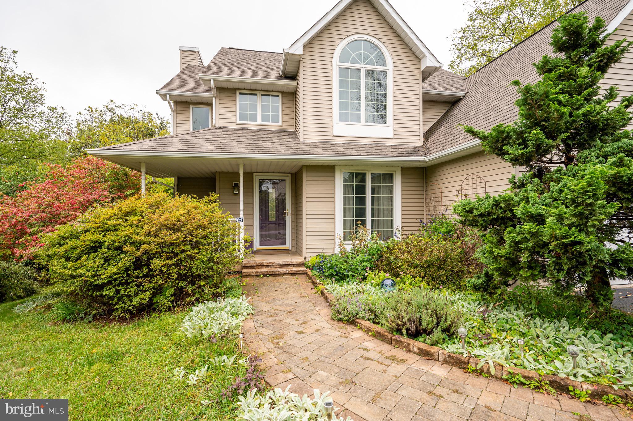 APPLE BLOSSOM MEADOWS - Residential