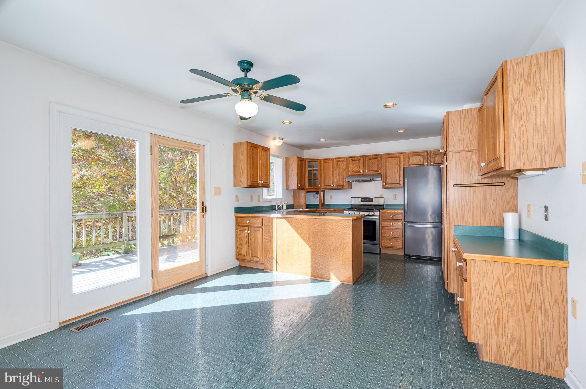 APPLE BLOSSOM MEADOWS - Residential