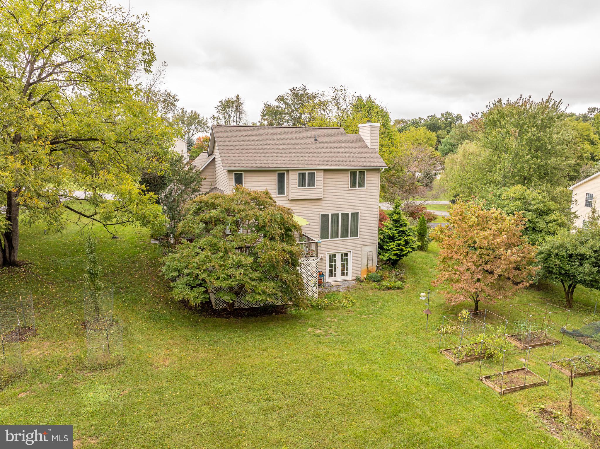 APPLE BLOSSOM MEADOWS - Residential