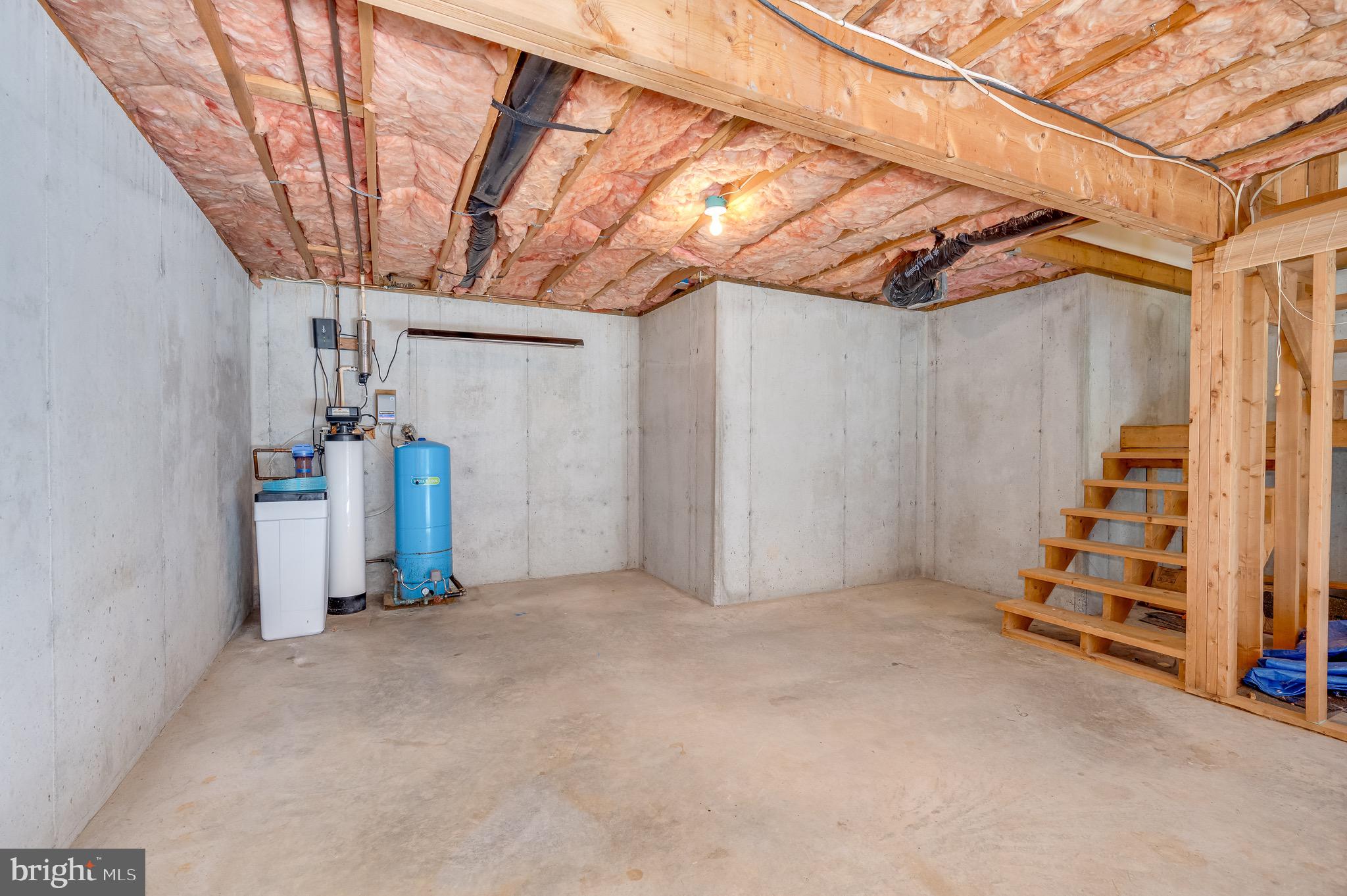 APPLE BLOSSOM MEADOWS - Residential