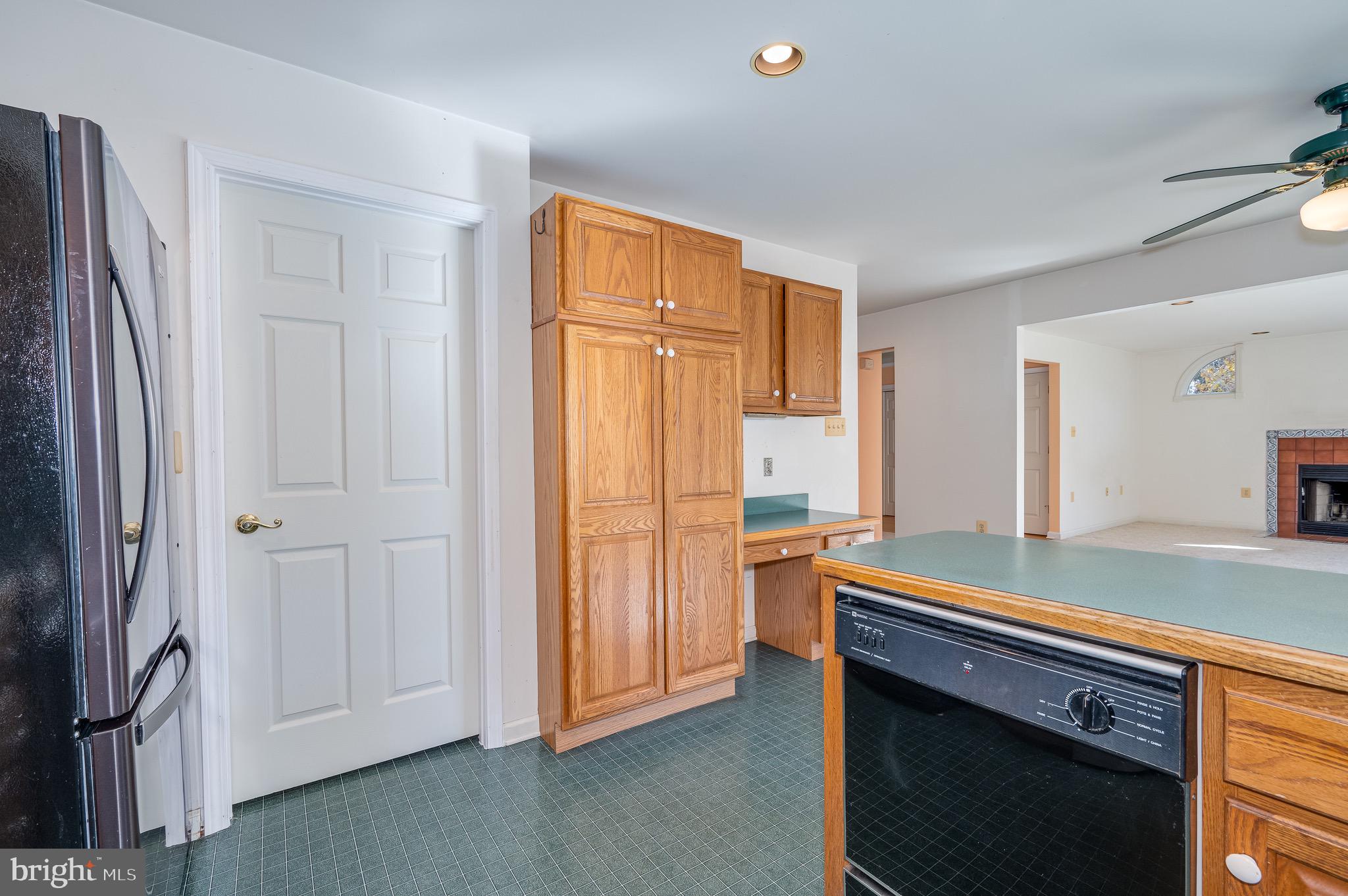 APPLE BLOSSOM MEADOWS - Residential