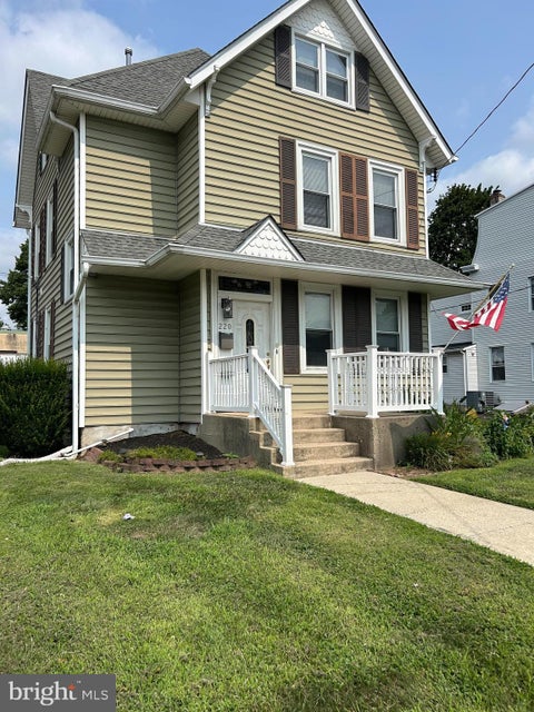 Townhouse For Rent - 220 Ryers Avenue<br/> CHELTENHAM, PA 19012