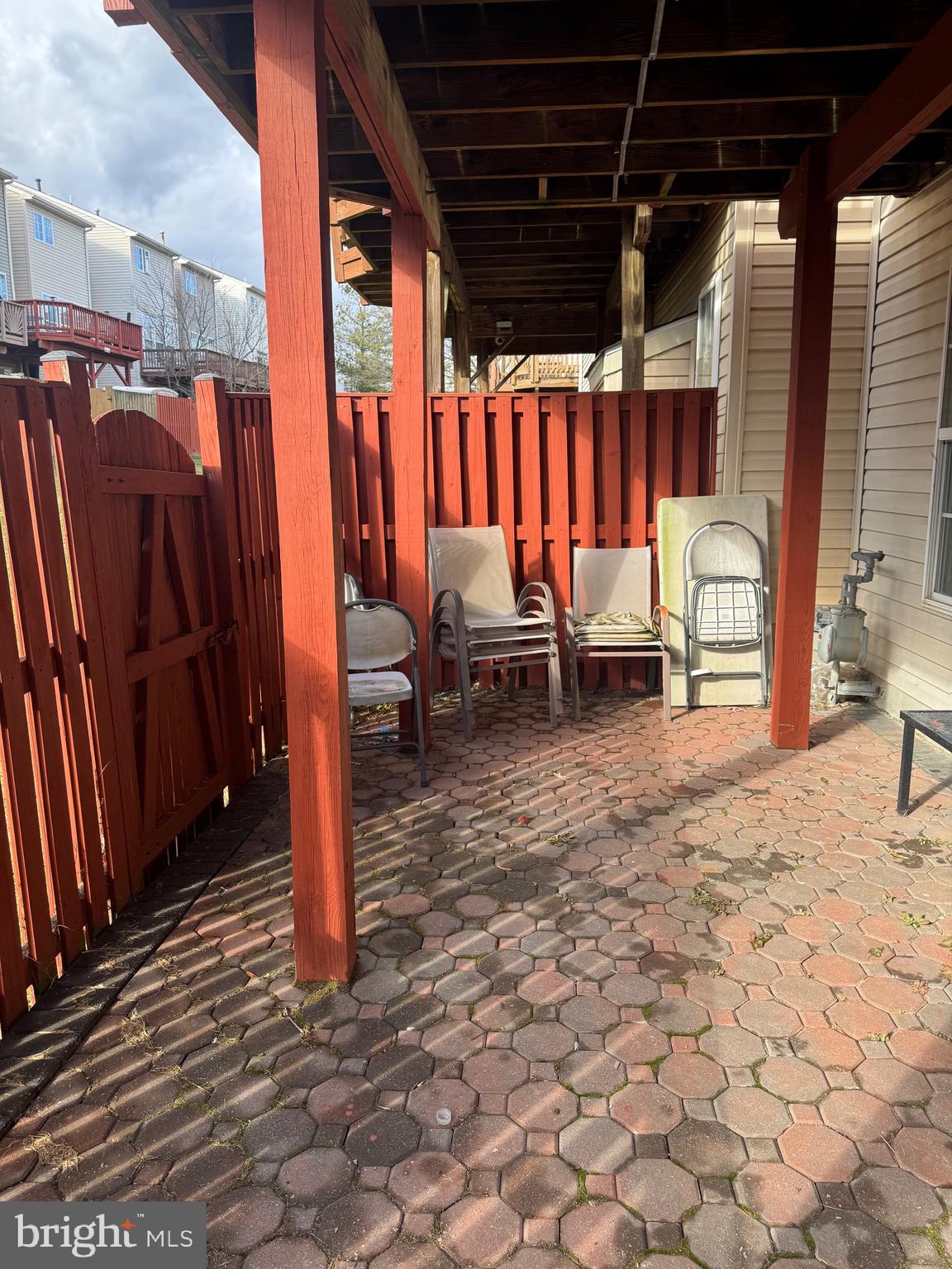 VISTA GARDENS - Residential