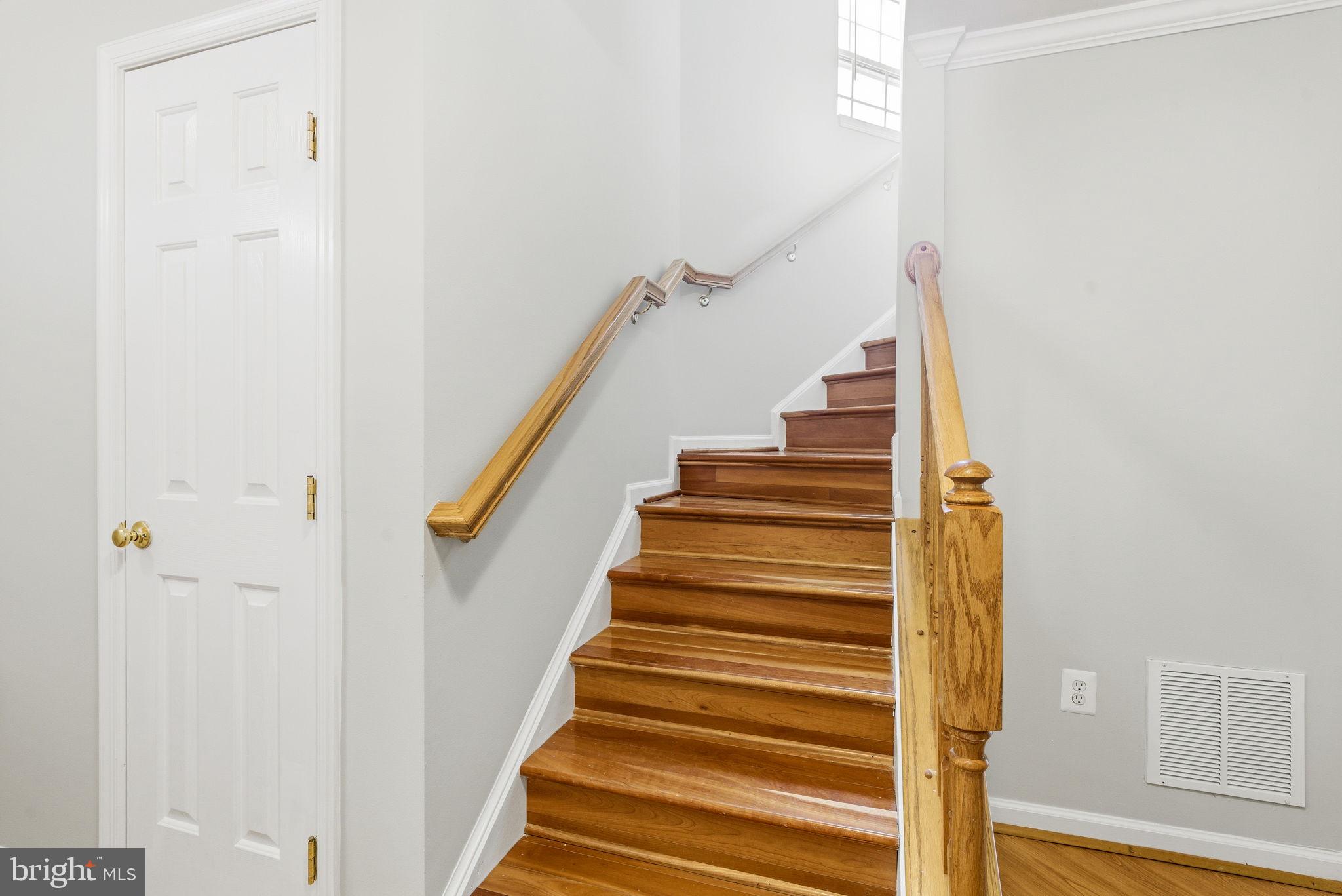 VISTA GARDENS - Residential