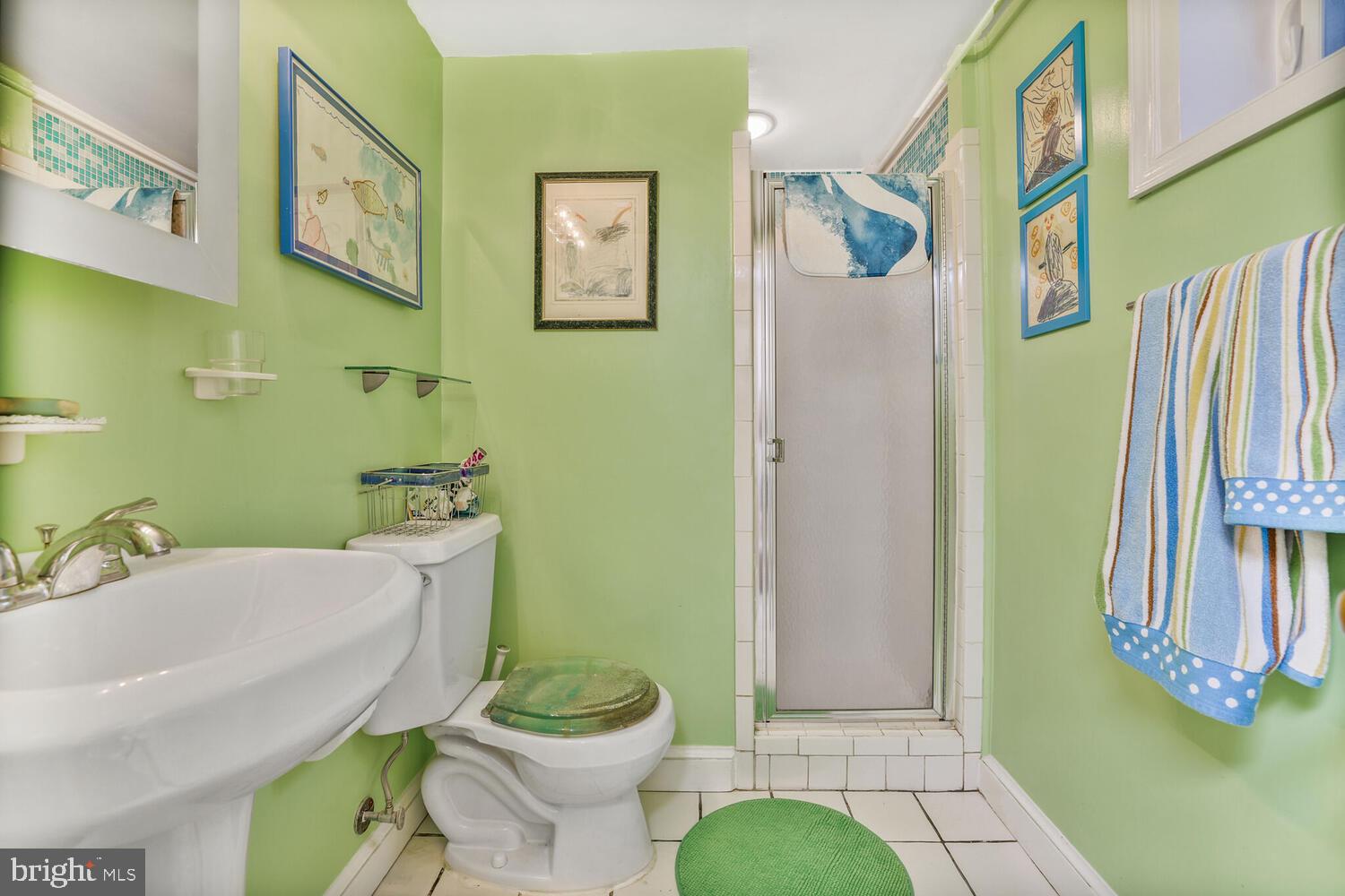 SEVEN OAKS - Residential