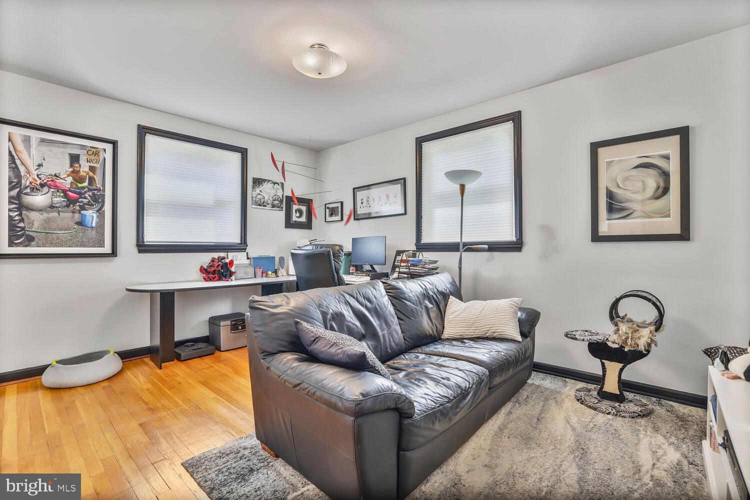 SEVEN OAKS - Residential