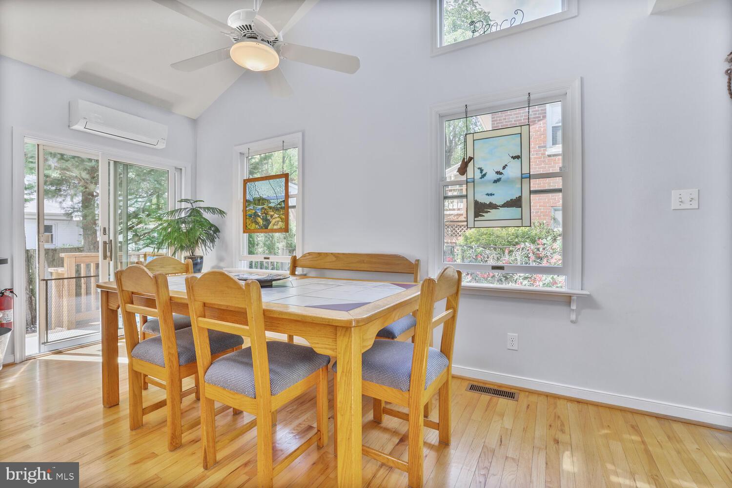 SEVEN OAKS - Residential