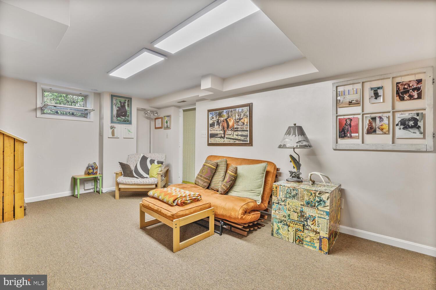 SEVEN OAKS - Residential