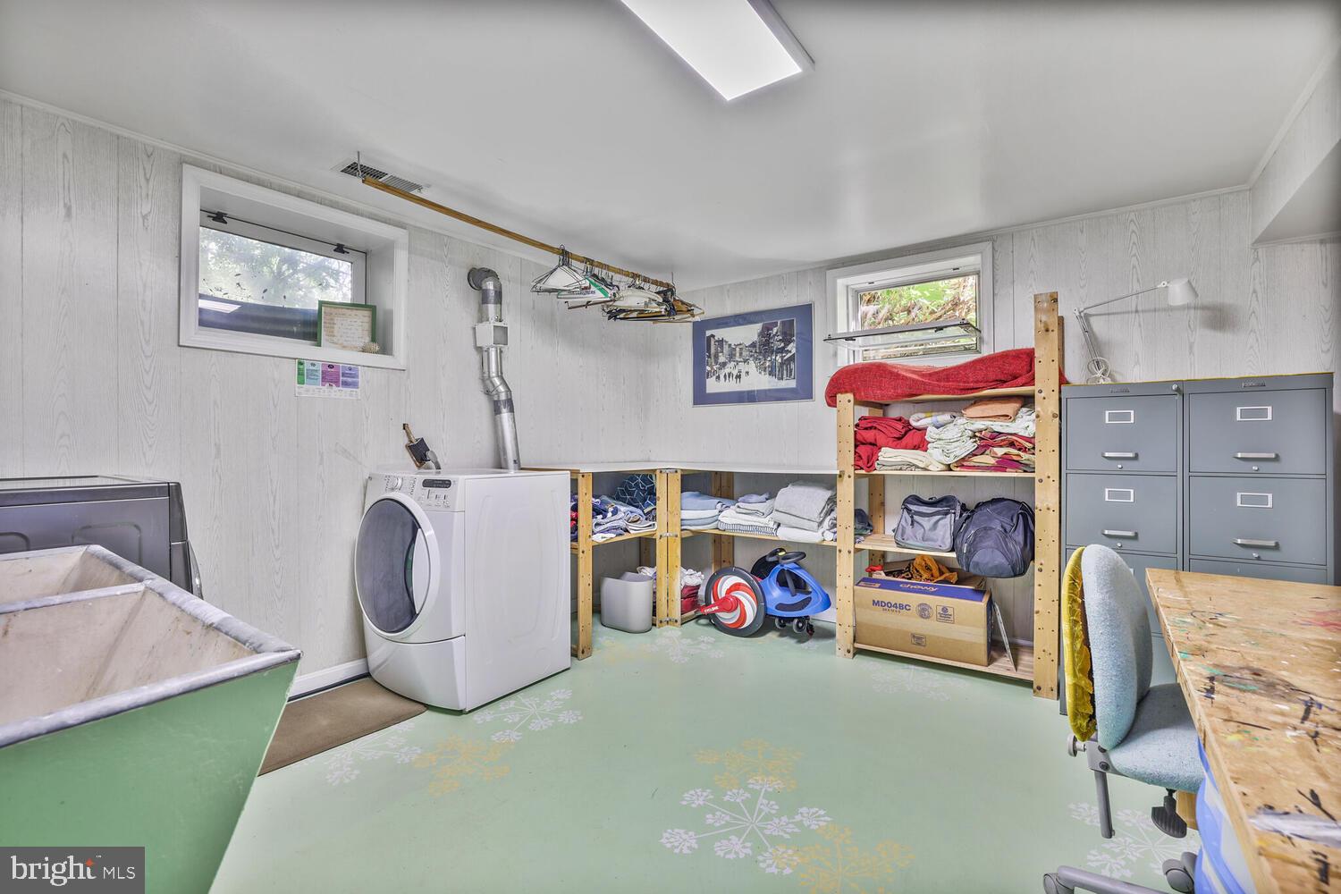 SEVEN OAKS - Residential