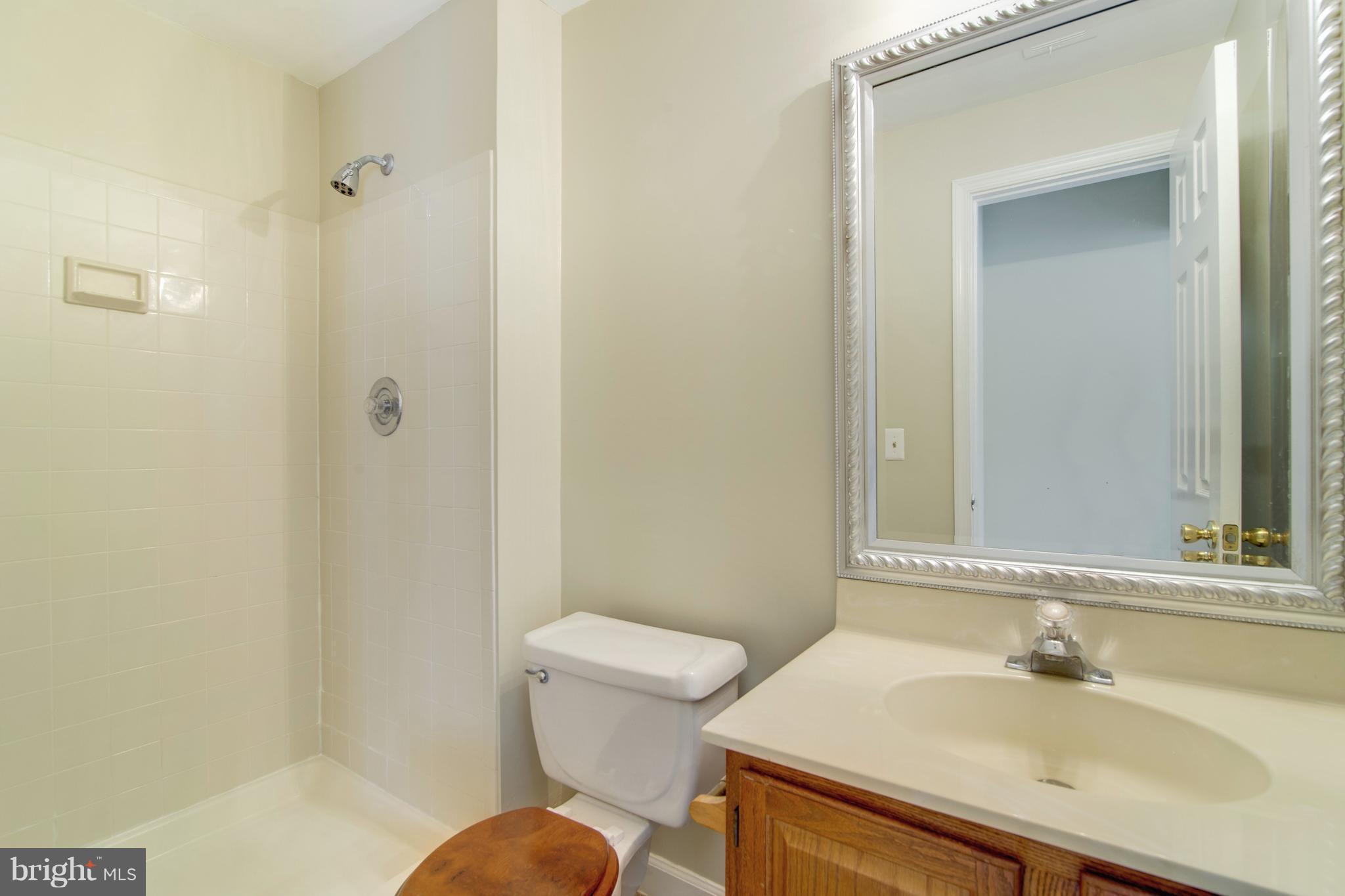 KINGSTOWNE - Residential