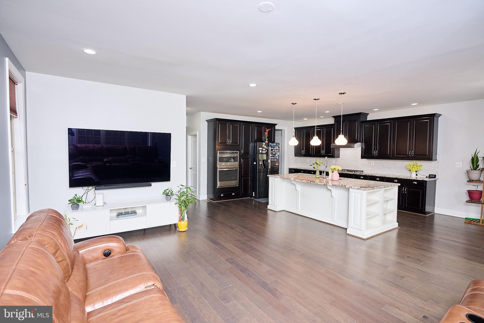 MOOREFIELD STATION - Residential Lease