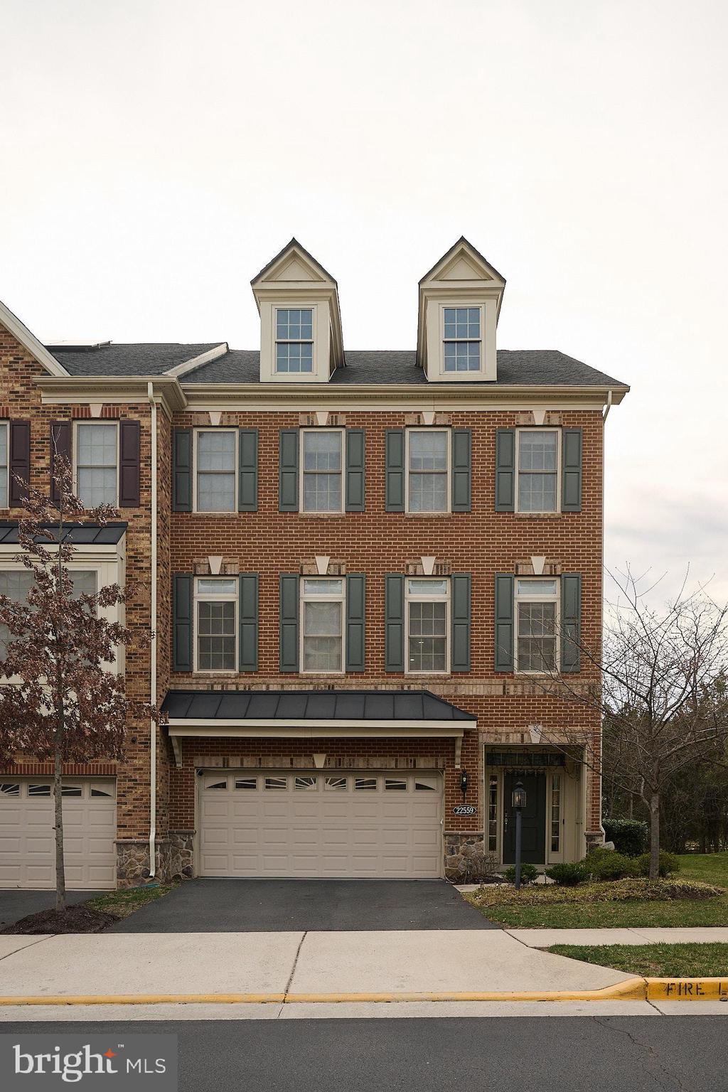 MOOREFIELD STATION - Residential Lease