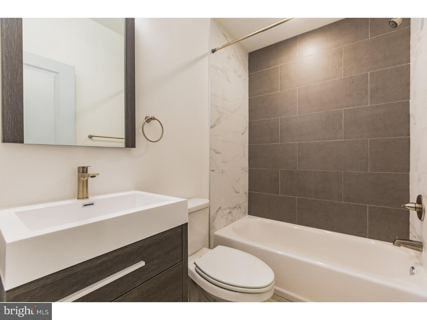 FRANCISVILLE - Residential Lease