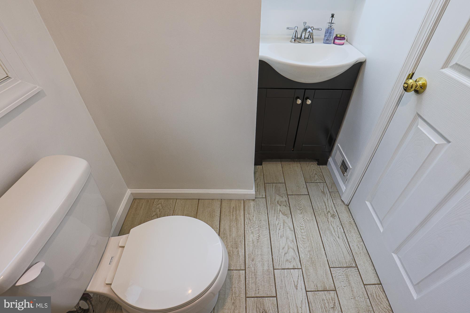 LANDOVER HILLS - Residential