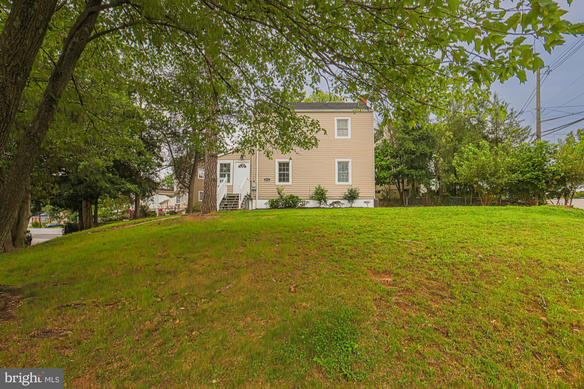 LANDOVER HILLS - Residential