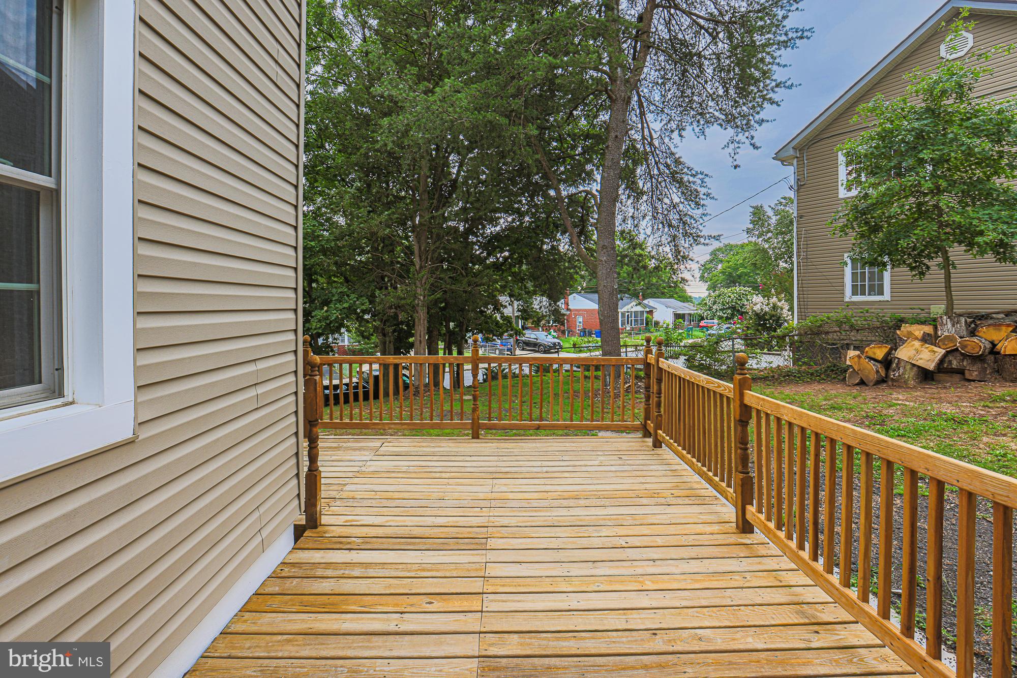 LANDOVER HILLS - Residential