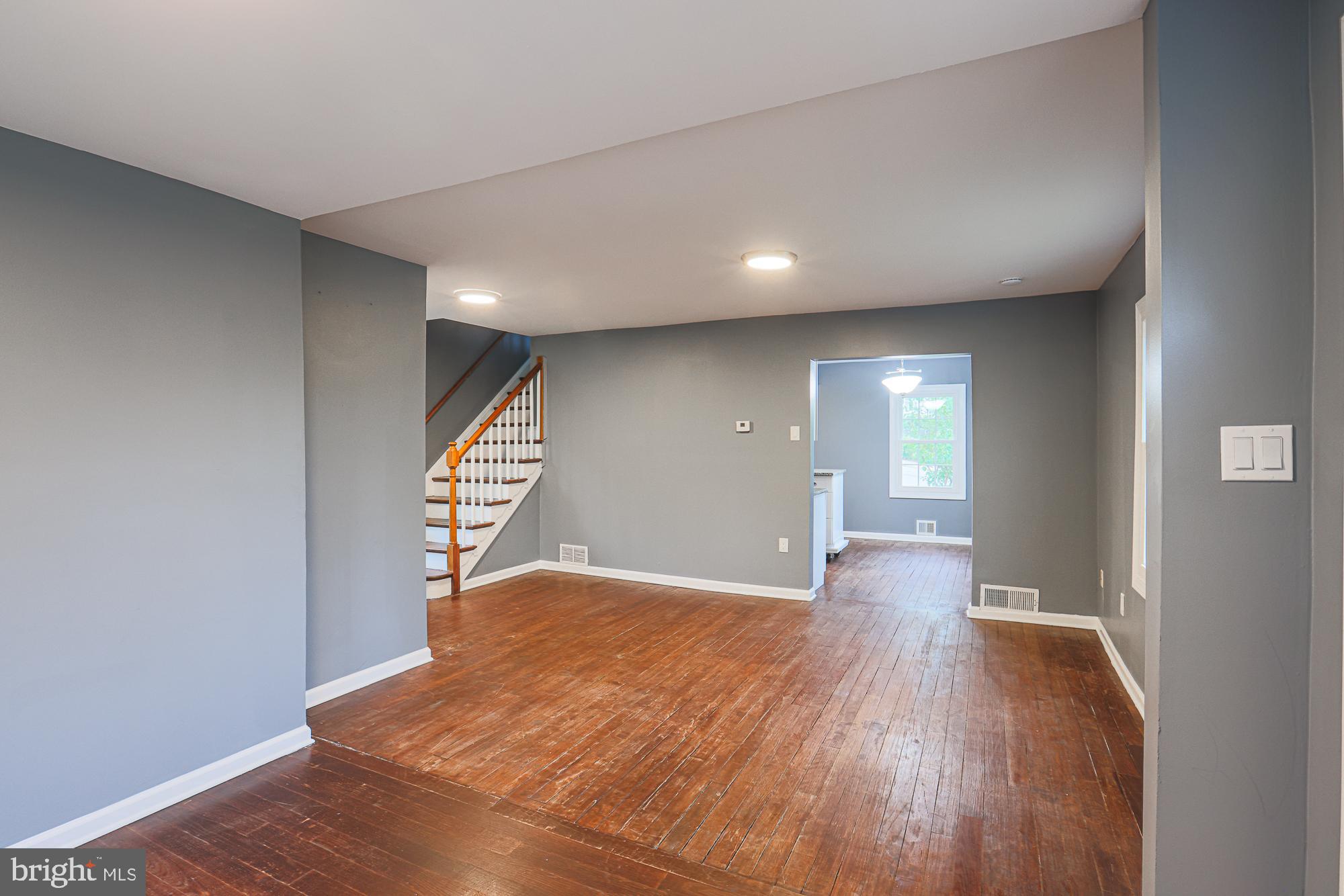 LANDOVER HILLS - Residential