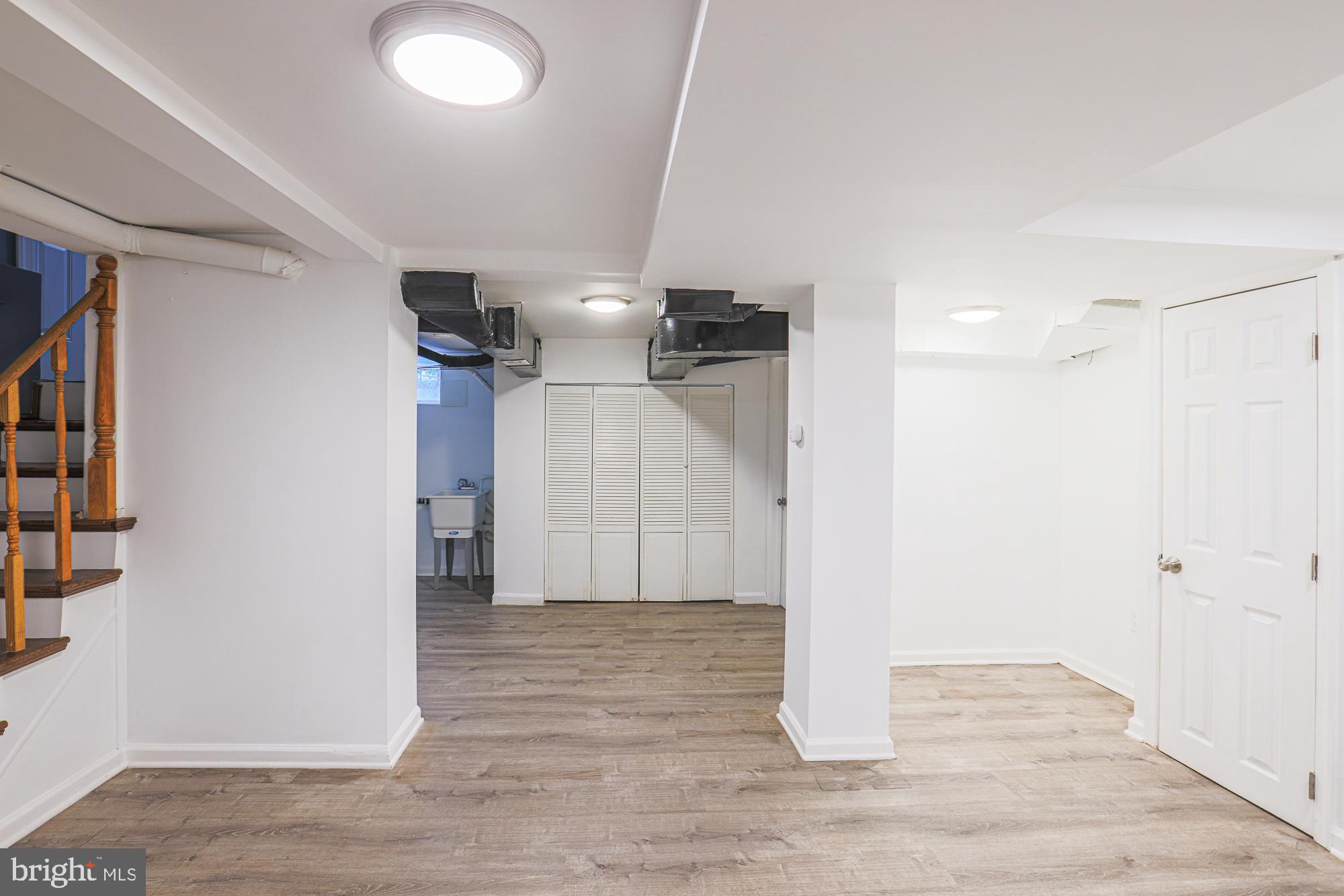 LANDOVER HILLS - Residential