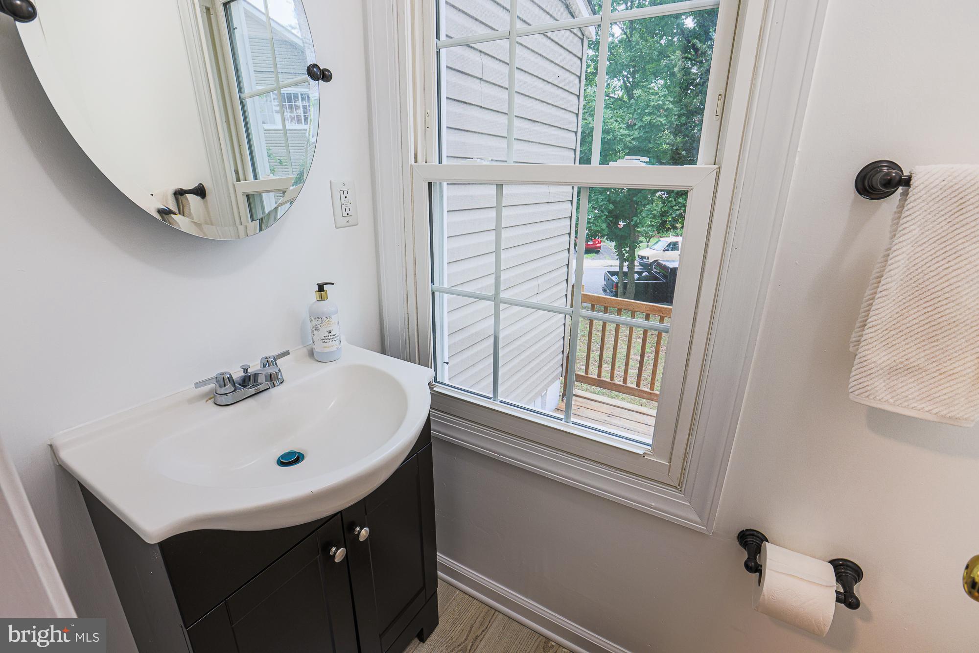 LANDOVER HILLS - Residential